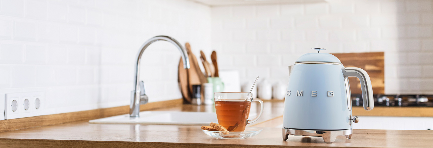 Мини-чайник SMEG KLF05 Мини-чайник SMEG KLF05